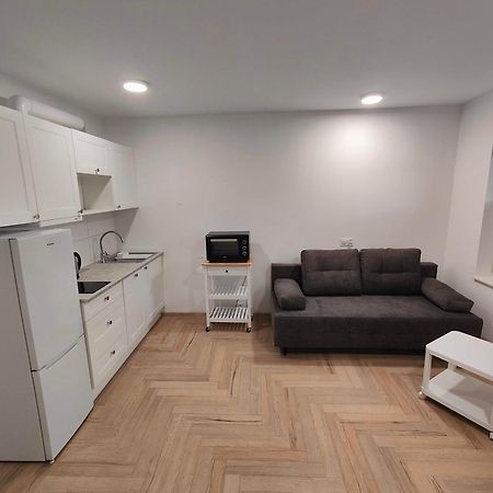 Turkusowa Apartment Mosty Luaran gambar