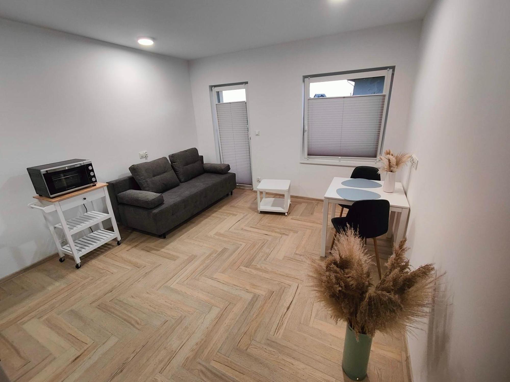 Turkusowa Apartment Mosty Luaran gambar